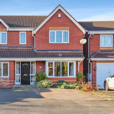 Buy this 4 bed house on 27 Fasson Close in Tamworth, B77 1GJ