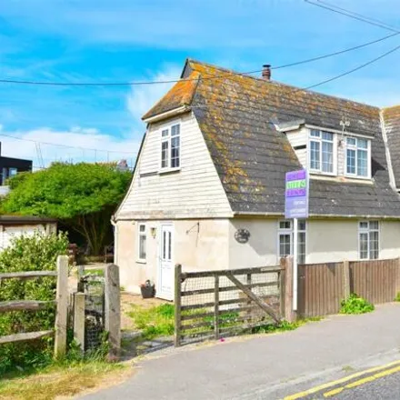 Buy this 3 bed house on Lydd Road in Camber, TN31 7RW