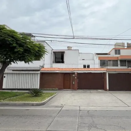 Image 2 - Jirón Loma Umbrosa, Santiago de Surco, Lima Metropolitan Area 15803, Peru - House for sale