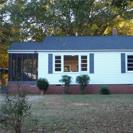 Buy this 2 bed house on 705 Bowden Road in Cherokee Farms, Anderson County