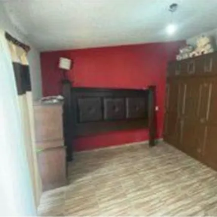 Buy this studio house on Calle 5 De Mayo in 51354 San Miguel Zinacantepec, MEX