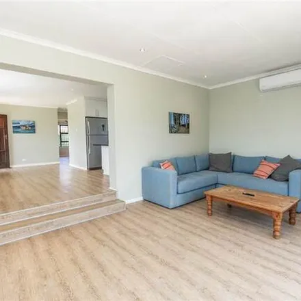 Image 2 - Margery Avenue, Nelson Mandela Bay Ward 6, Gqeberha, 6000, South Africa - Apartment for rent