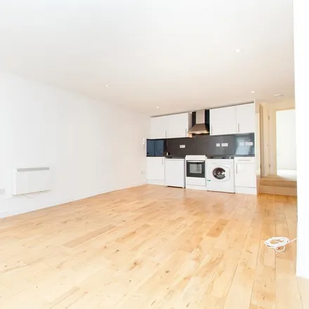 Rent this 1 bed apartment on Temple of Boba in 404 Kingsland Road, De Beauvoir Town