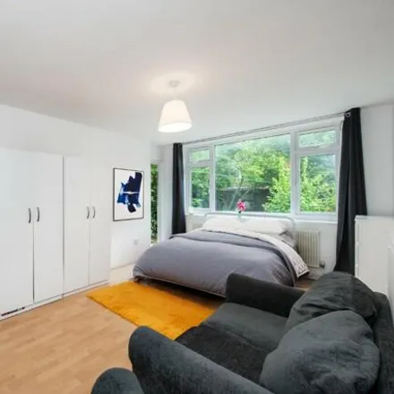 Rent this 5 bed apartment on Locke House in Wadhurst Road, London