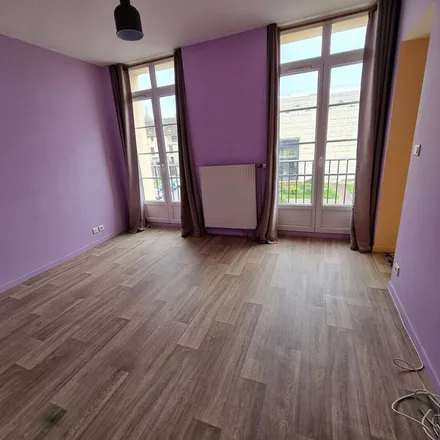 Rent this 2 bed apartment on Rue Michel Courbet in 76200 Dieppe, France