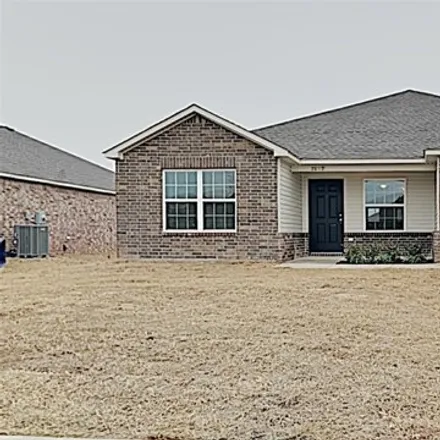 Rent this 4 bed house on 1744 West Antler Way in Mustang, OK 73064