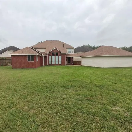 Rent this 5 bed house on 2500 Lakepoint Court in Brazoria County, TX 77584