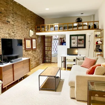 Rent this 1 bed apartment on 224 East 27th Street in New York, NY 10016