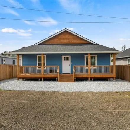 Buy this 3 bed house on 829 1st Street in Westport, Grays Harbor County