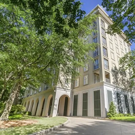 Buy this 3 bed condo on 98 Barrington Square in Jackson, MS 39206