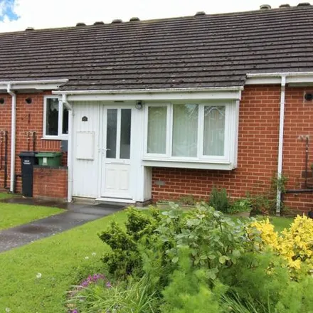 Buy this 2 bed house on Rusher's Close in Pershore, WR10 1HJ