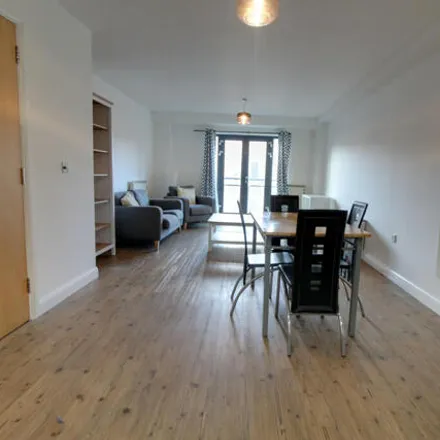 Image 4 - 21 Newhall Hill, Park Central, B1 3JA, United Kingdom - Room for rent