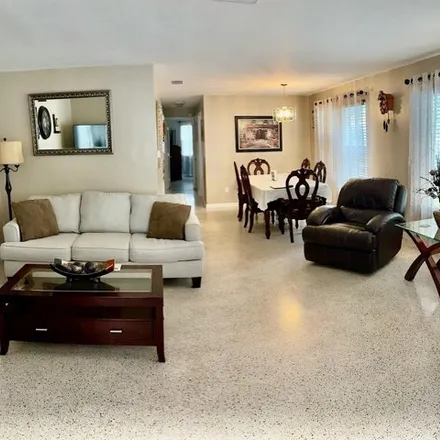 Image 3 - 1255 Pierce Street, Clearwater, FL 33756, USA - House for sale