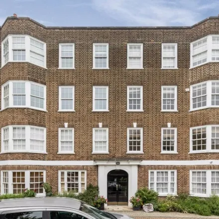 Rent this 2 bed apartment on Goldschmidt in Highgate High Street, London