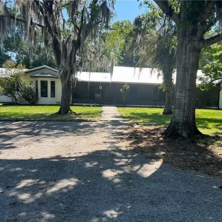 Buy this 5 bed house on 2150 West Main Street in Inverness, Citrus County