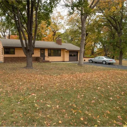 Image 1 - 220 West 77th Street, Chanhassen, MN 55317, USA - House for sale