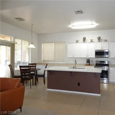 Image 9 - 2734 Bass Lake St, Henderson, Nevada, 89052 - House for sale