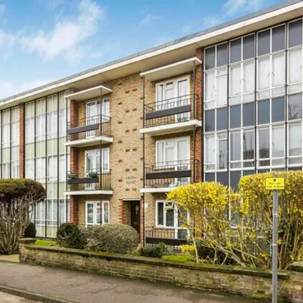 Buy this 2 bed apartment on Heaton Court in Cheshunt, EN8 0AB