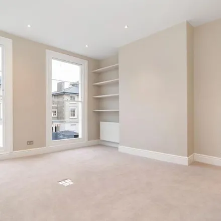 Rent this 3 bed townhouse on 73 Clifton Hill in London, NW8 0JN