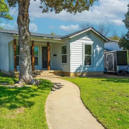 Buy this 3 bed house on 2705 Goldenrod Avenue in Fort Worth, TX 76111
