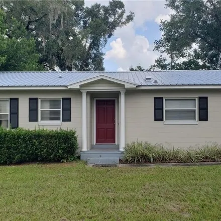 Rent this 2 bed house on 321 East Beresford Avenue in DeLand, FL 32724
