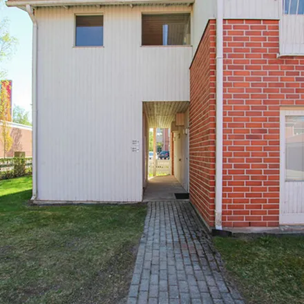 Rent this 1 bed apartment on Kappelinkatu in 38700 Kankaanpää, Finland