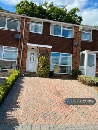 Rent this 3 bed townhouse on unnamed road in Perry Hall, London