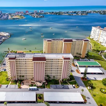 Buy this studio condo on Hamilton House in 4650 Cove Circle, Saint Petersburg