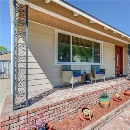 Image 4 - 4137 Iroquois Avenue, Lakewood, CA 90713, USA - House for sale