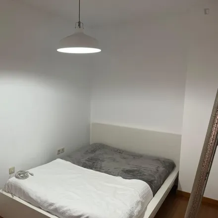 Rent this 1 bed apartment on Clube de Judo do Porto in Rua Doutor Alves da Veiga, 4000-074 Porto
