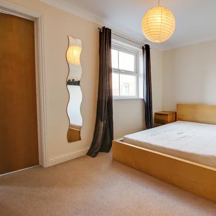 Image 5 - Marbeck Close, Swindon, SN25 2LT, United Kingdom - Apartment for rent