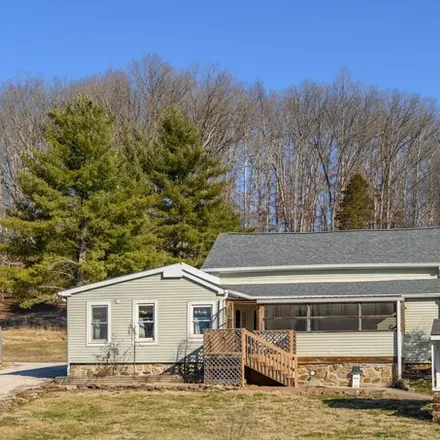 Buy this 3 bed house on 5920 Bellsville Pike in Pikes Peak, Brown County