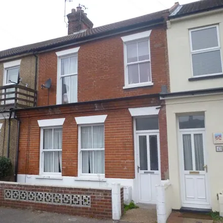 Rent this 3 bed duplex on Manning Road in Felixstowe, IP11 2AZ