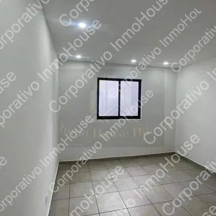 Buy this 2 bed house on Boulevard Timoteo Lozano in Arboledas Del Refugio, 37548 León