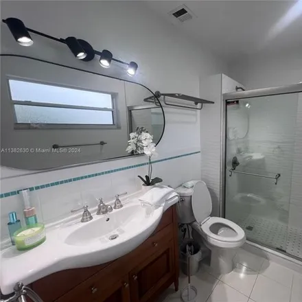 Image 5 - 1430 Stillwater Drive, Miami Beach, FL 33141, USA - House for rent
