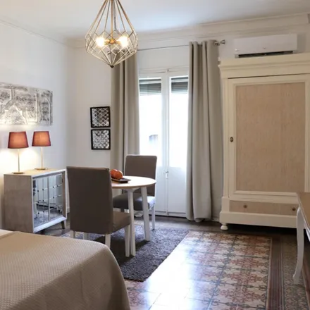 Rent this 6 bed room on La Dentellière in Carrer Ample, 26