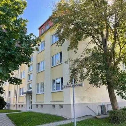 Rent this 3 bed apartment on Scheubengrobsdorfer Straße 28 in 07548 Gera, Germany