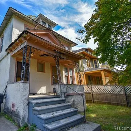 Buy this 3 bed house on 3244 Helen Street in Detroit, MI 48207