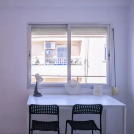 Image 2 - Carrer dels Germans Villalonga, 18, 46020 Valencia, Spain - Room for rent