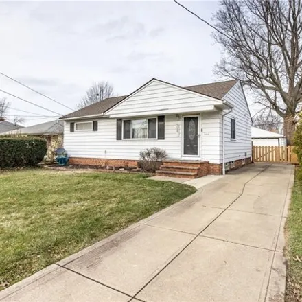 Image 3 - 30215 Regent Road, Wickliffe, OH 44092, USA - House for sale