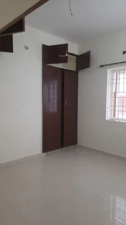 Rent this 2 bed house on unnamed road in Zone 9 Teynampet, Chennai - 600001