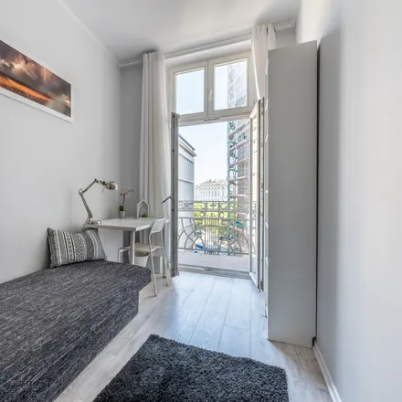 Rent this 7 bed room on Seweryna Mielżyńskiego 19 in 61-725 Poznań, Poland