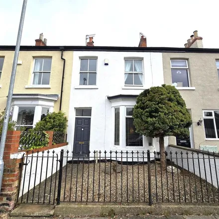 Rent this 3 bed townhouse on Barlow Street in Darlington, DL3 9NX