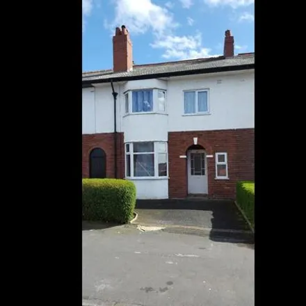 Rent this 3 bed townhouse on St Gregory Road in Preston, PR1 6YB