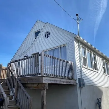 Rent this 2 bed house on 135 Buffalo Avenue in Ventnor City, NJ 08406