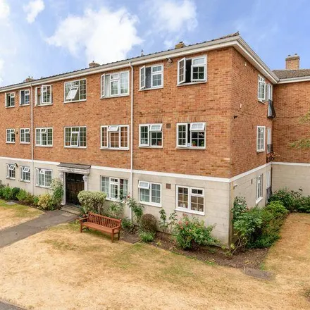 Rent this 2 bed apartment on 6 Gainsborough Court in Walton-on-Thames, KT12 1NJ
