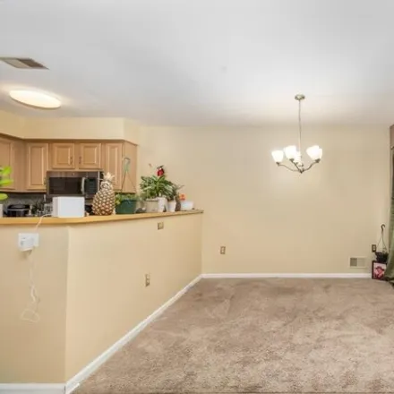 Image 3 - 223 Hidden Woods Court, New Market, Piscataway Township, NJ 08854, USA - Townhouse for sale