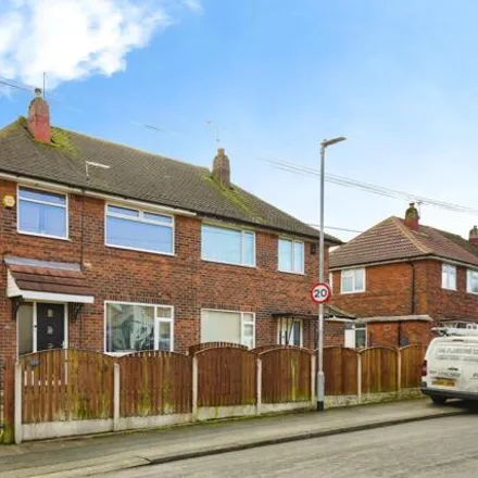 Buy this 2 bed duplex on Ring Road Middleton in Robin Hood, LS10 4QB