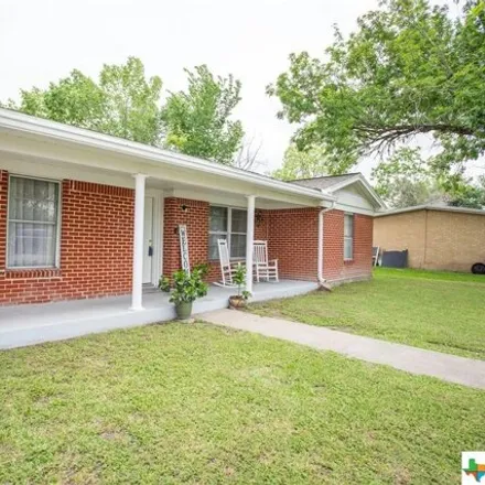 Image 4 - 1154 East Brazos Street, Victoria, TX 77901, USA - House for sale