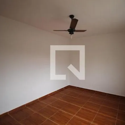 Rent this 2 bed apartment on Rua Rodolfo Teixeira in Rocha, São Gonçalo - RJ